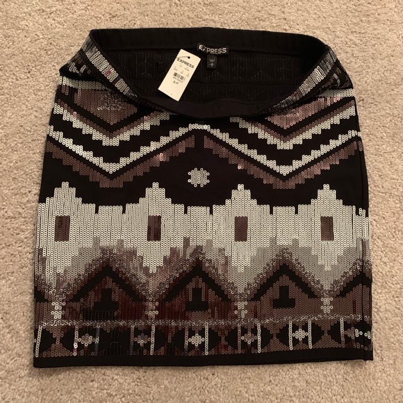 🔥 NWT! 🔥 Express Sequin Skirt! - Picture 2 of 3